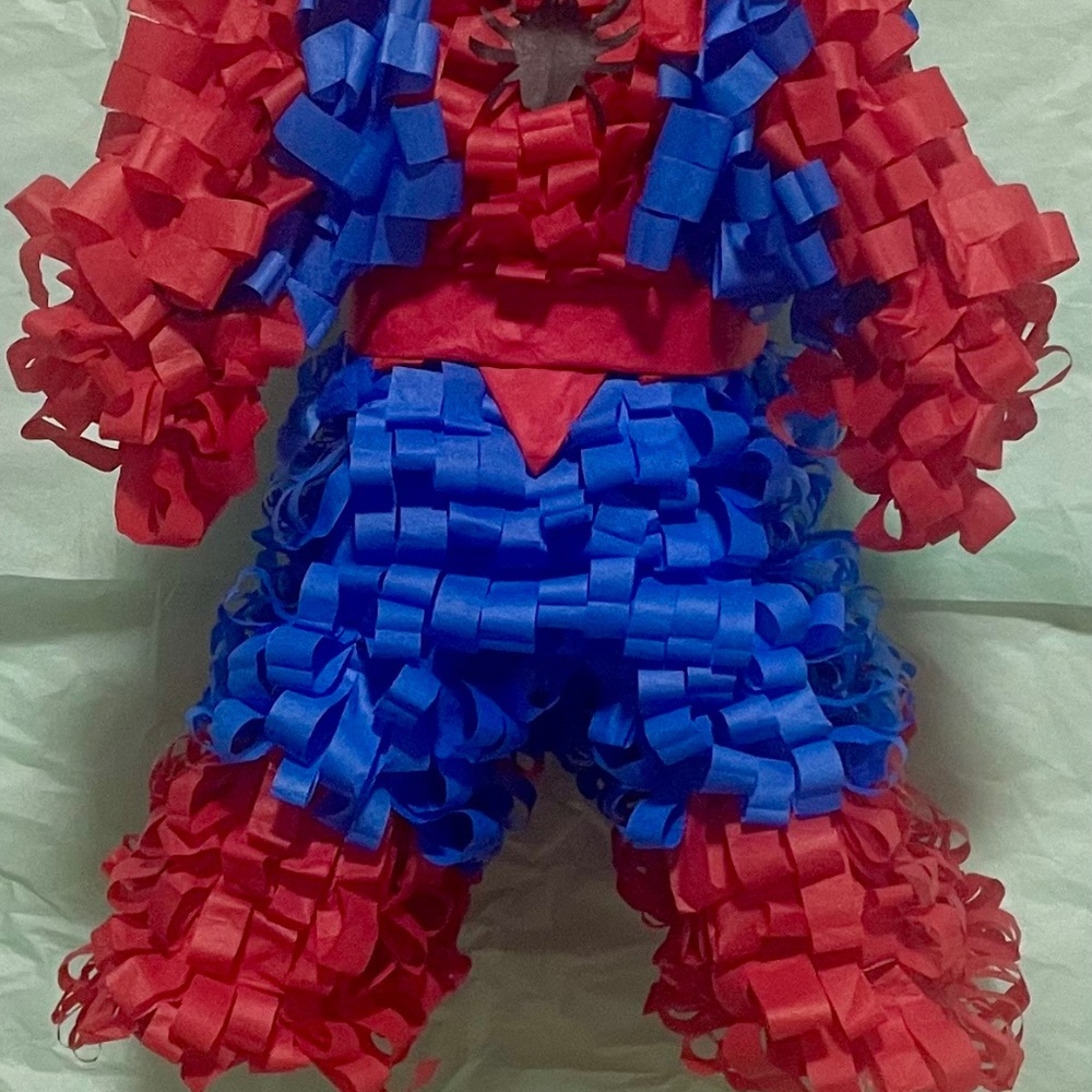 Spider-Man Pinata - Picture 2 of 3